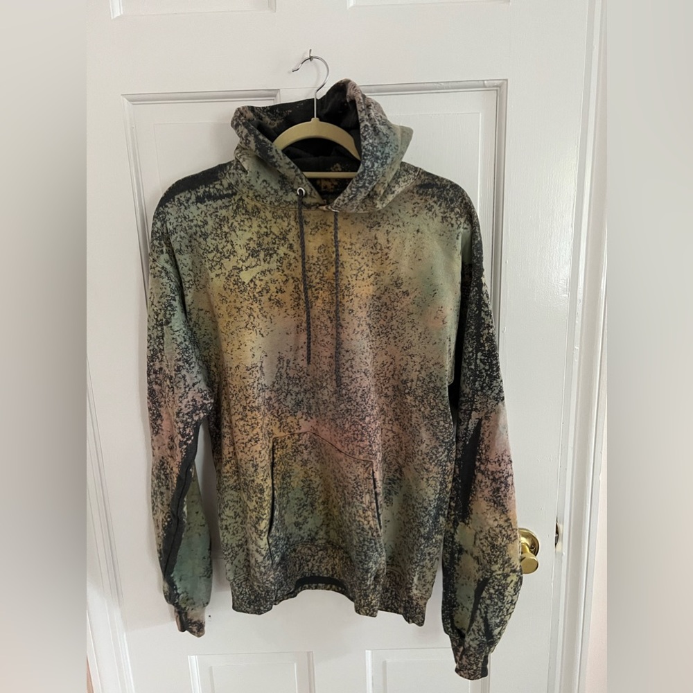 DIY Tye Dye Hoodie